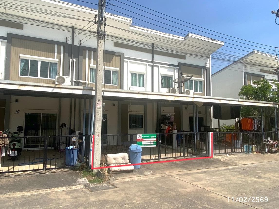 ขายทาวน์เฮ้าส์ ลลิล ทาวน์ ไลโอ รังสิต-คลอง 2 (Lalin Town Lio) ฟังก์ชันครบ 3 ห้องนอน 4 ห้องน้ำ ทำเลศักยภาพใกล้ทางด่วน