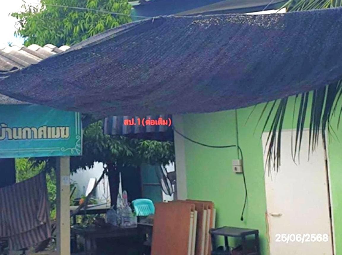บ้านเดี่ยว ชมพู เมืองลำปาง พื้นที่กว้าง 49.5 ตร.ว. ทำเลดี ราคาไม่ถึงล้าน เดินทางสะดวก