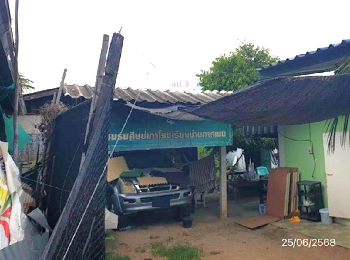 บ้านเดี่ยว ชมพู เมืองลำปาง พื้นที่กว้าง 49.5 ตร.ว. ทำเลดี ราคาไม่ถึงล้าน เดินทางสะดวก