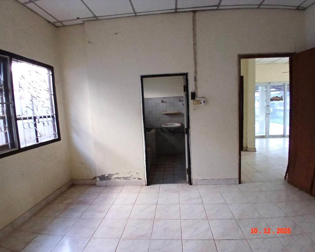 บ้านเดี่ยว 3 ห้องนอน 2 ห้องน้ำ พื้นที่ 172.5 ตร.ม. บนเนื้อที่กว้าง 79 ตร.ว. ทำเลศักยภาพ พังโคน จ.สกลนคร