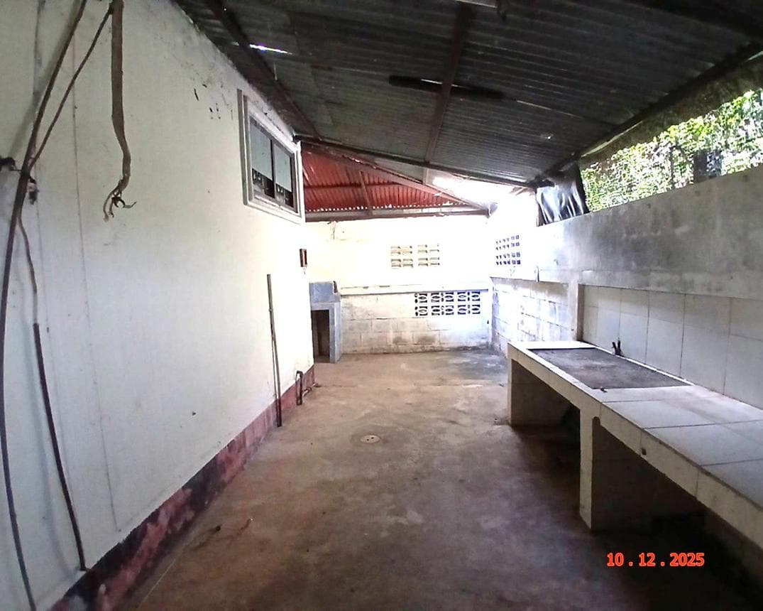 บ้านเดี่ยว 3 ห้องนอน 2 ห้องน้ำ พื้นที่ 172.5 ตร.ม. บนเนื้อที่กว้าง 79 ตร.ว. ทำเลศักยภาพ พังโคน จ.สกลนคร