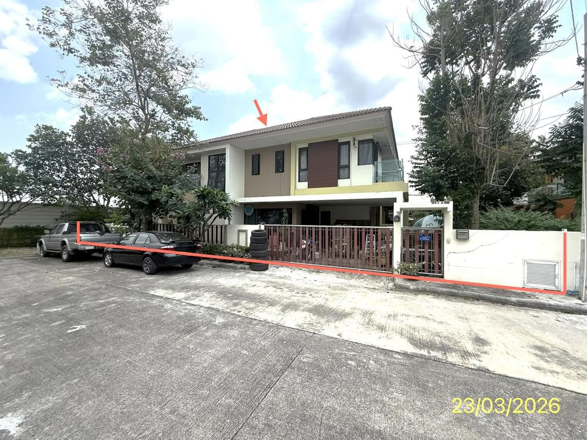 ขายบ้านเดี่ยว โครงการชวนชมพาร์ค 2 ไทรน้อย นนทบุรี ฟังก์ชันใหญ่ 5 ห้องนอน 4 น้ำ พื้นที่ใช้สอย 237.24 ตร.ม. บนที่ดิน 87.2 ตร.ว. ราคา 5.98 ล้าน