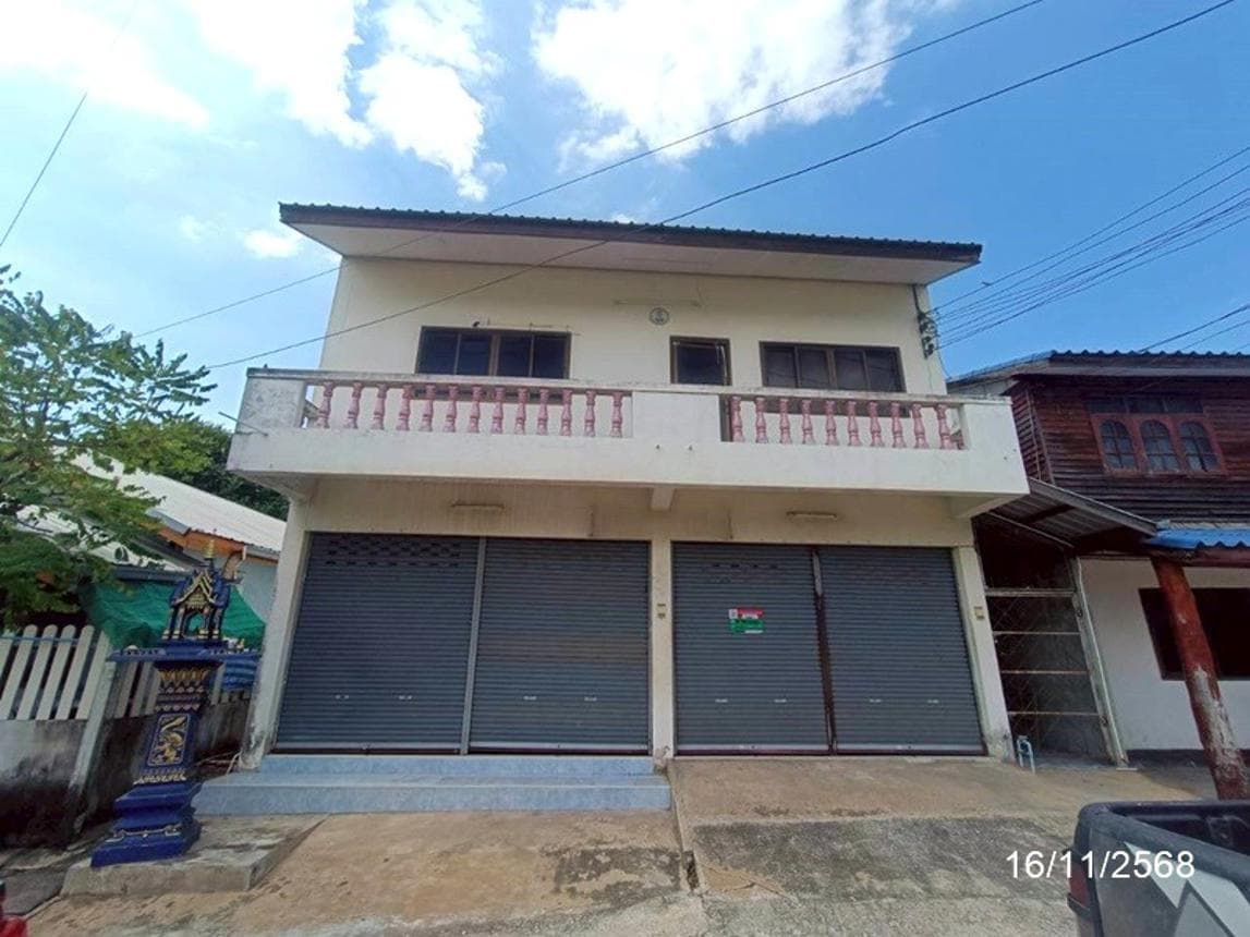 ขายอาคารพาณิชย์ แก้งสนามนาง นครราชสีมา ทำเลค้าขาย พื้นที่ใช้สอย 249 ตร.ม. 3 ห้องนอน บนที่ดิน 42 ตร.ว.