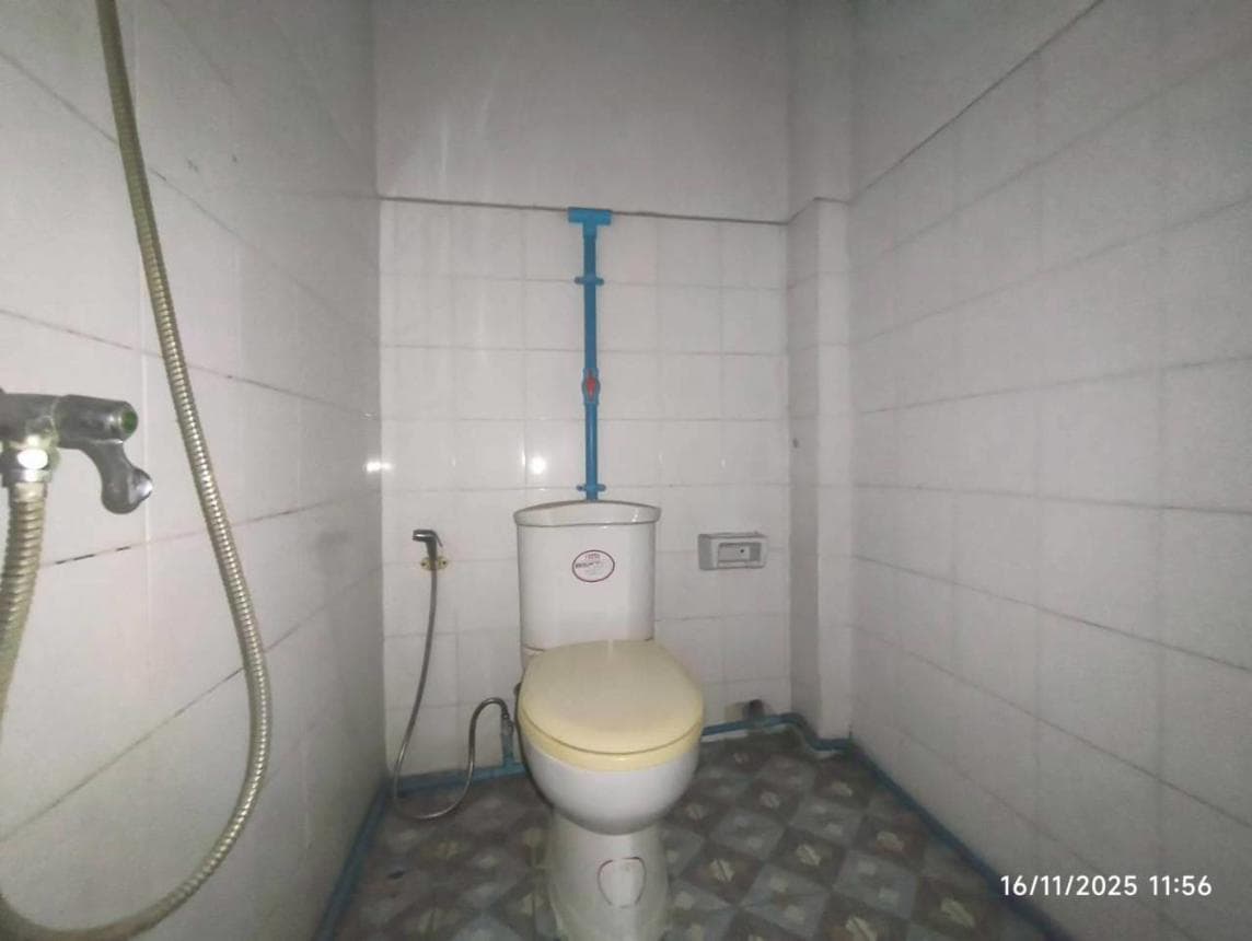 ขายอาคารพาณิชย์ 1 ห้องนอน 2 ห้องน้ำ พื้นที่ 168 ตร.ม. ทำเลทองรอบเวียง เมืองเชียงราย เหมาะทำธุรกิจและโฮมออฟฟิศ ราคา 3.89 ล้าน
