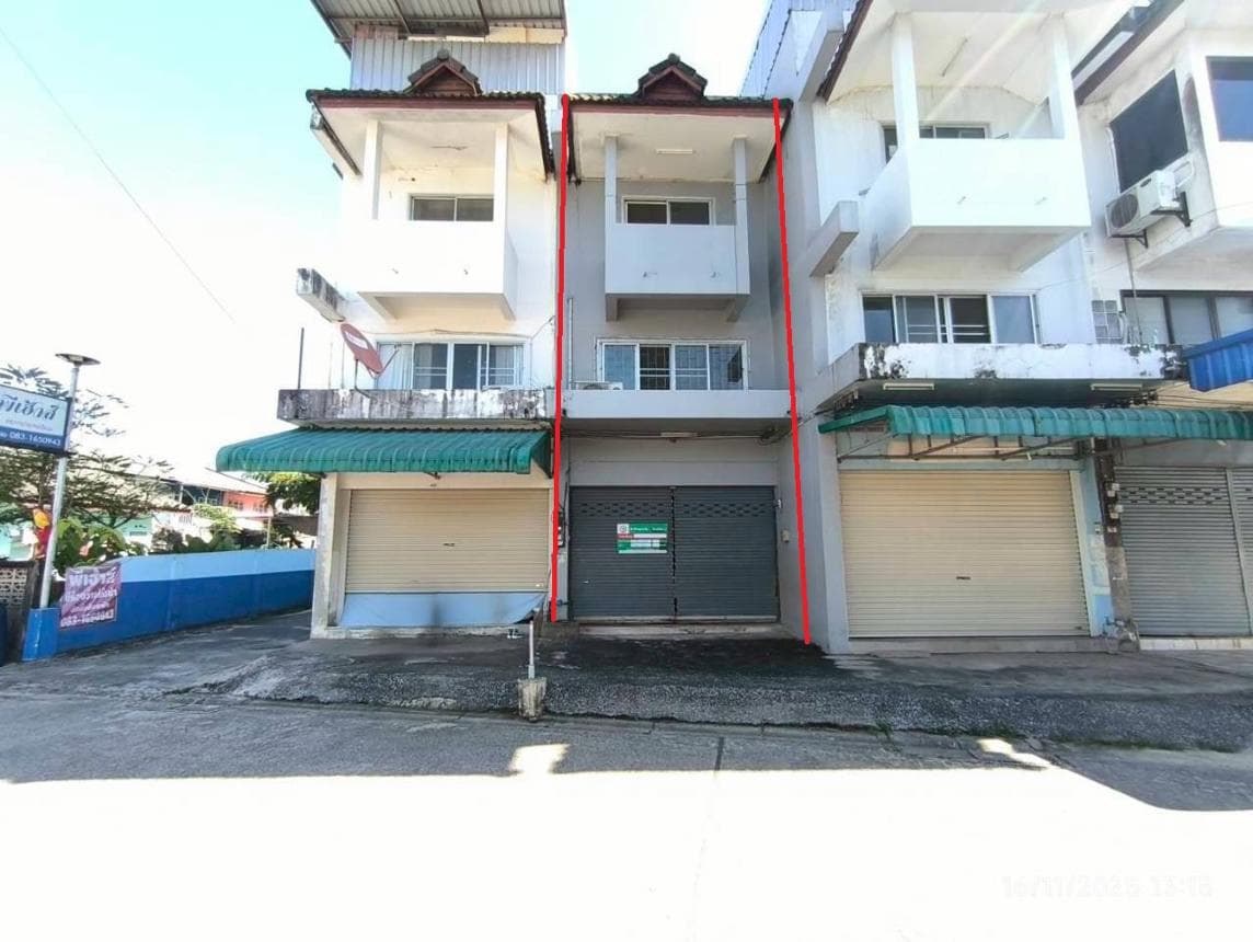 ขายอาคารพาณิชย์ 2 ห้องนอน 2 ห้องน้ำ พื้นที่ 151 ตร.ม. ทำเลทองเวียง เมืองเชียงราย เหมาะทำธุรกิจและโฮมออฟฟิศ ราคา 2.6 ล้าน