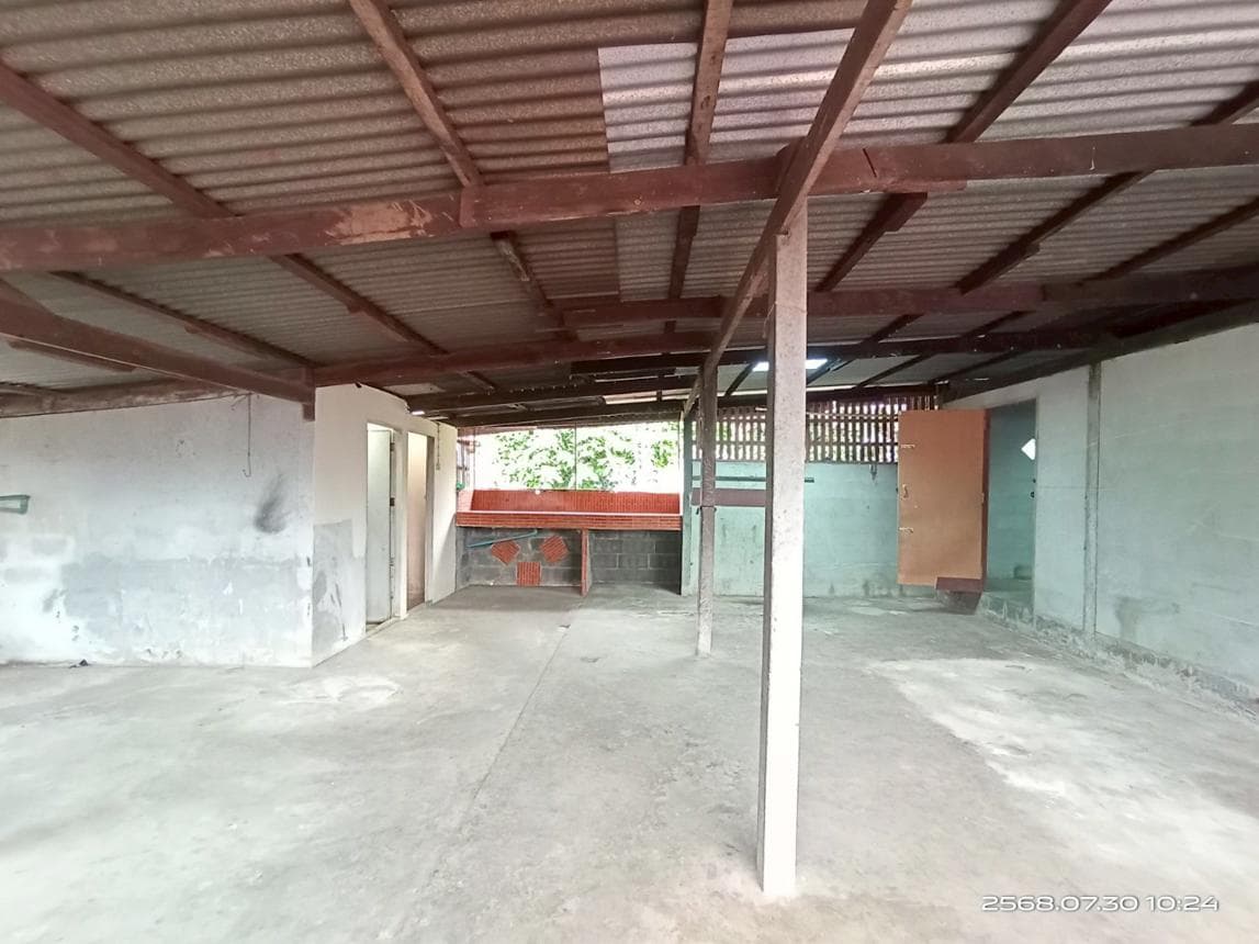 ขายบ้านเดี่ยว พื้นที่ใช้สอยกว้าง 297.5 ตร.ม. ทำเลสงบ โนนแหลมทอง สหัสขันธ์ กาฬสินธุ์