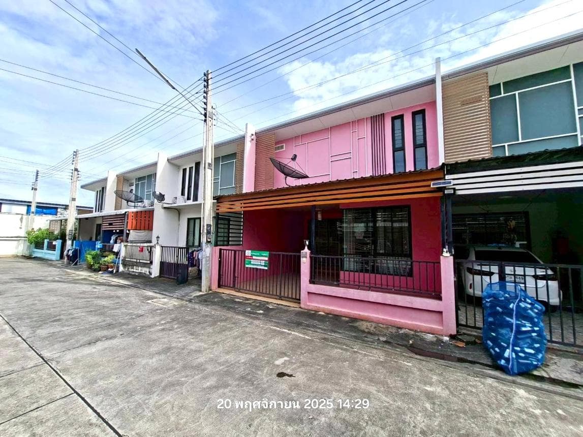 ทาวน์โฮม บิ๊กเกอร์ โฮม (Bigger Home) 2 ห้องนอน เนื้อที่กว้าง 26.6 ตร.ว. ทำเลมาบยางพร ปลวกแดง ระยอง ราคา 1.49 ล้าน