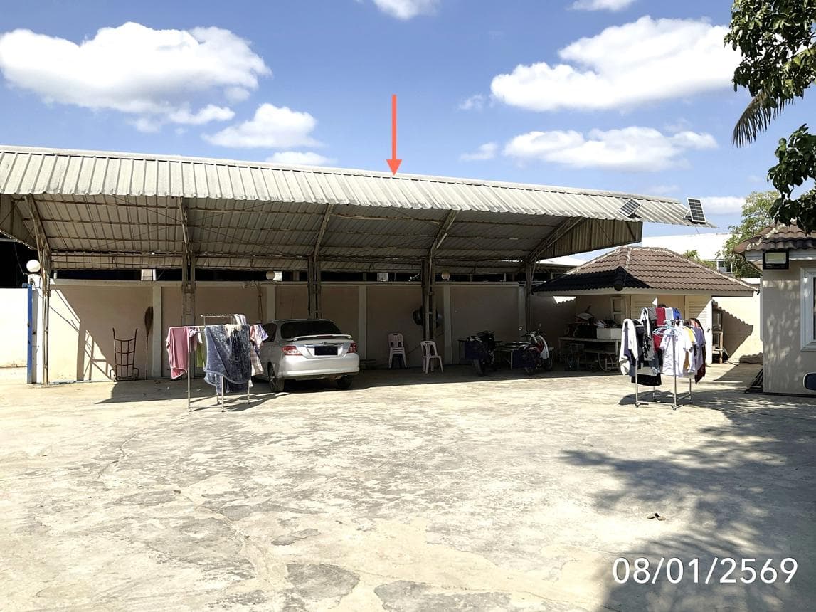 โกดังและอาคารพาณิชย์ แม่สาย เชียงราย พื้นที่ใช้สอย 1,290 ตร.ม. ทำเลทองติดชายแดนแม่สาย