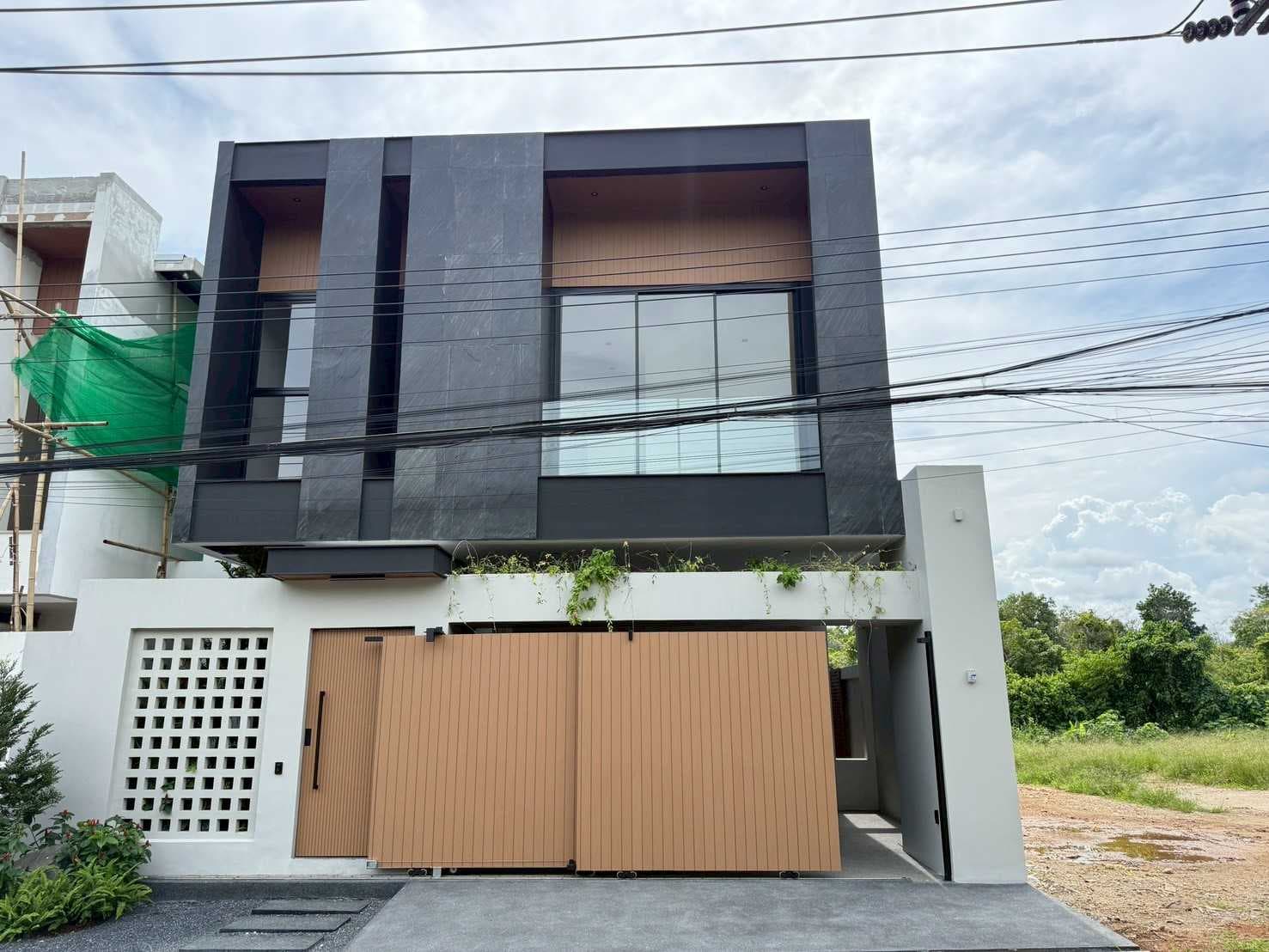 Investment Opportunity! Your Dream Home – Only 1.4 km from Yamu Beach