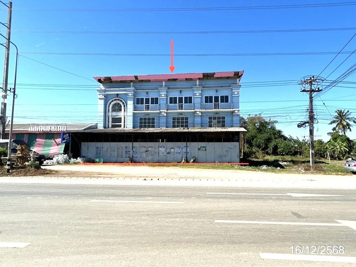 บ้านเดี่ยว ตลุกเทียม พรหมพิราม พิษณุโลก พื้นที่ 87.5 ตร.ว. พื้นที่ใช้สอย 877.7 ตร.ม. 3 ห้องนอน 3 ห้องน้ำ