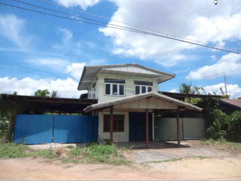 ที่ดินพร้อมสิ่งปลูกสร้าง ลาดยาว นครสวรรค์