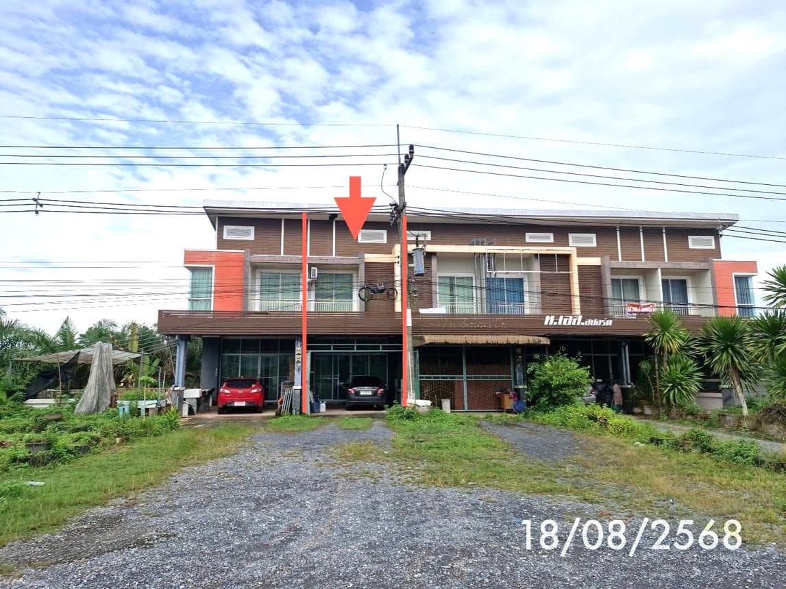 ขายอาคารพาณิชย์ นาบอน นครศรีธรรมราช 2 ห้องนอน 3 ห้องน้ำ พื้นที่กว้าง 184.5 ตร.ม. ทำเลธุรกิจ ราคาเข้าถึงง่าย