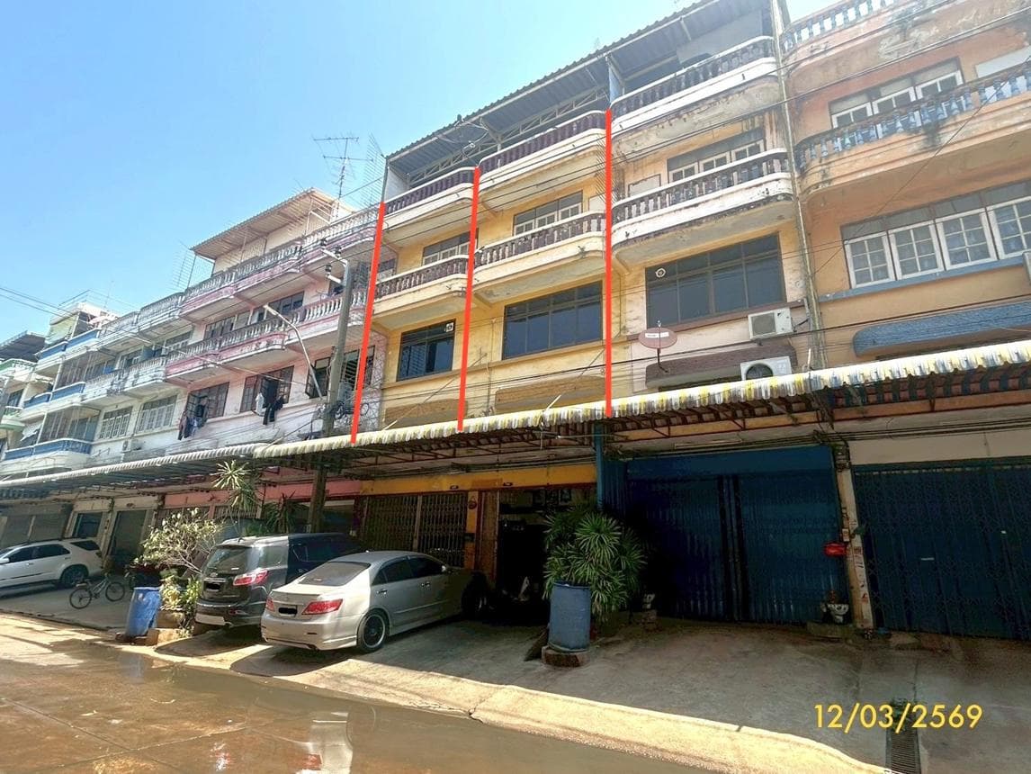อาคารพาณิชย์ขนาดใหญ่ วงแหวนแสงประทีป (Wongwaen Saengprathip) ท่าข้าม บางขุนเทียน พื้นที่ใช้สอยจุใจ 872 ตร.ม. ทำเลทองย่านพระราม 2