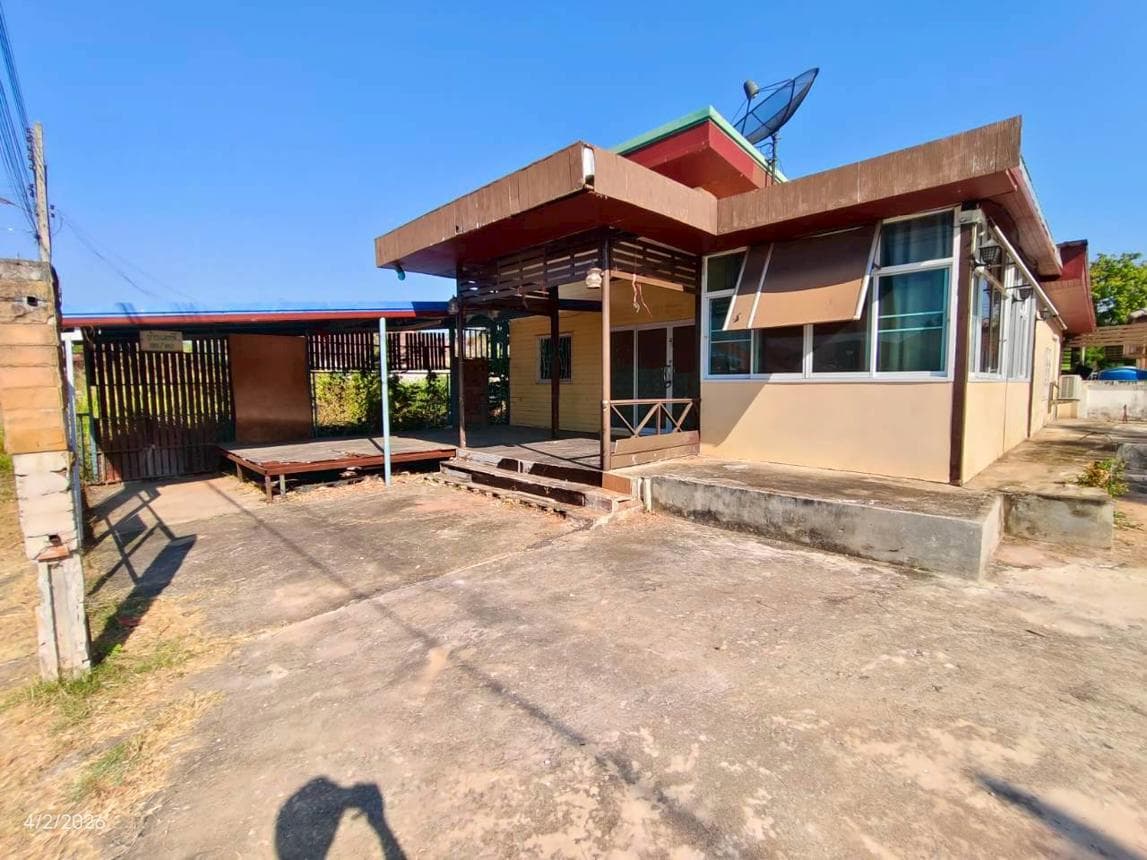บ้านเดี่ยว สึหราช แดงใหญ่ เมืองขอนแก่น พื้นที่ใช้สอย 142 ตร.ม. ทำเลดี เดินทางสะดวก บรรยากาศเงียบสงบเป็นส่วนตัว