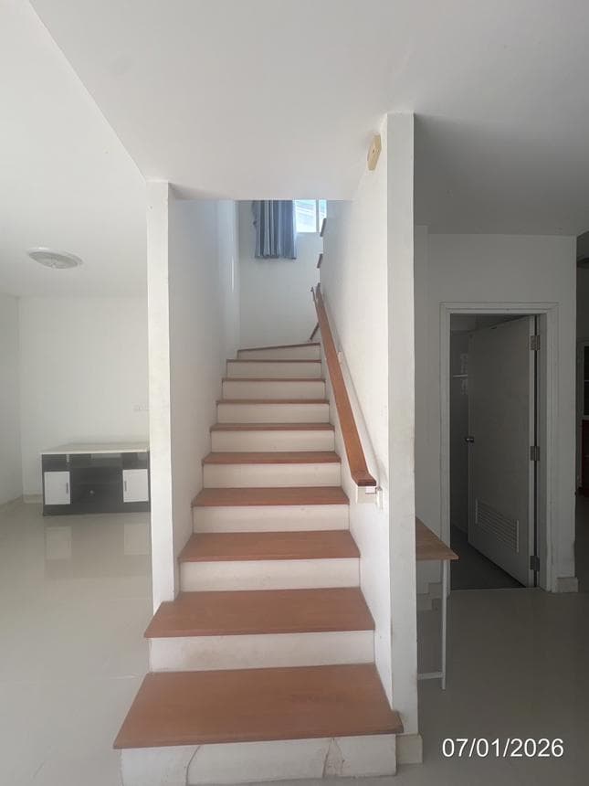 บ้านเดี่ยว ไลโอ นอฟ ระยอง-ปลวกแดง 4 ห้องนอน 2 ห้องน้ำ พื้นที่ 125.34 ตร.ม. ทำเลศักยภาพใกล้แหล่งงานและนิคมอุตสาหกรรม ราคาพิเศษ 2.73 ล้าน