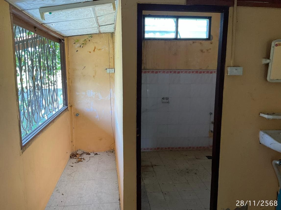 ขายบ้านเดี่ยว ดุมใหญ่ ม่วงสามสิบ อุบลราชธานี 2 ห้องนอน สเปซ 149.8 ตร.ม. บนเนื้อที่ 44.6 ตร.ว. ราคาล้านต้นๆ