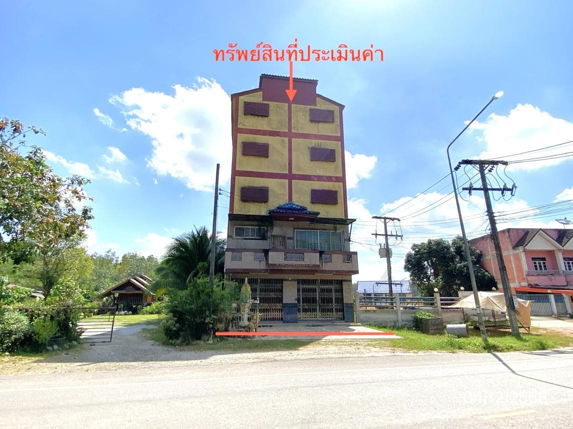อาคารพาณิชย์ขนาดใหญ่ พื้นที่ใช้สอย 1,115 ตร.ม. 4 ห้องนอน 5 ห้องน้ำ ทำเลศักยภาพ ย่านตาขาว ตรัง เหมาะสำหรับทำสำนักงานหรือศูนย์กระจายสินค้า