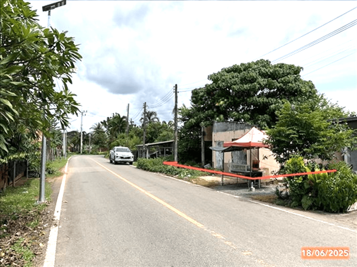 ที่ดินว่างเปล่า โคกหล่อ เมืองตรัง เนื้อที่ 86.1 ตร.ว. ทำเลศักยภาพใจกลางเมือง เดินทางสะดวก เหมาะแก่การสร้างที่อยู่อาศัยหรือลงทุน ราคาพิเศษ 3.1 ล้าน