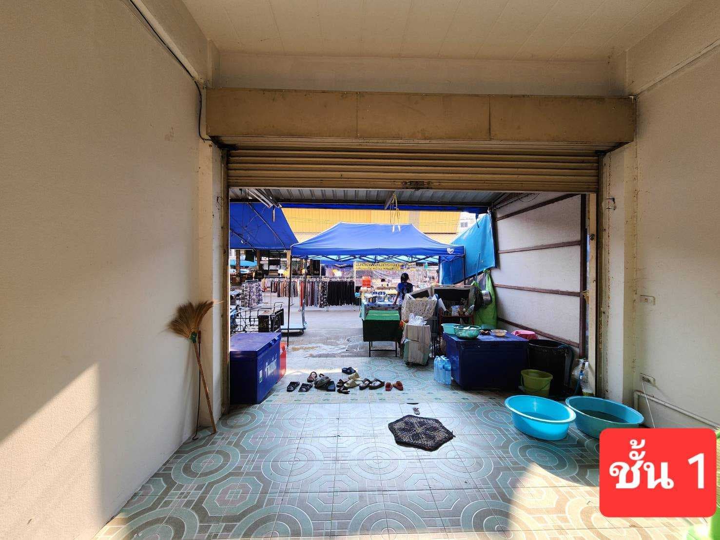 ขายด่วน! ตึกแถว 4 ชั้น ทำเลทองในตลาดอุดมกิตต์ 2 อ. ศรีราชา จังหวัดชลบุรี