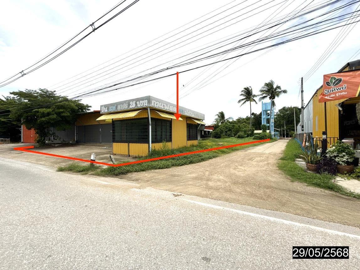 ขายอาคารพาณิชย์ วังแขม คลองขลุง กำแพงเพชร 2 ห้องนอน พื้นที่ใช้สอย 341.5 ตร.ม.