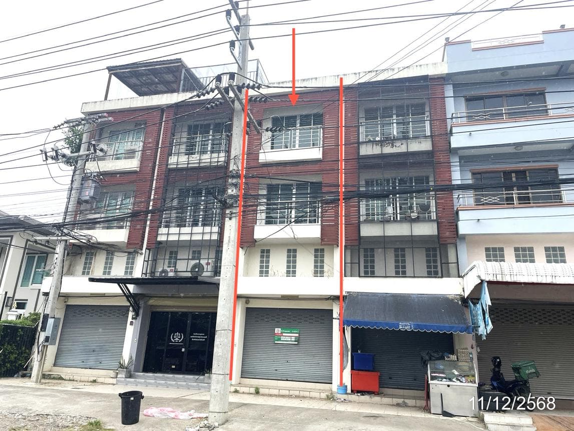 อาคารพาณิชย์ 3 ห้องน้ำ พื้นที่ใช้สอย 164 ตร.ม. ทำเลทองนครสวรรค์ตก เมืองนครสวรรค์ จ.นครสวรรค์
