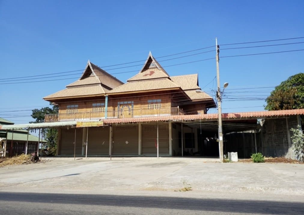 บ้านครึ่งตึกครึ่งไม้ บ้านหนองบัวบาน จัตุรัส-ชัยภูมิ