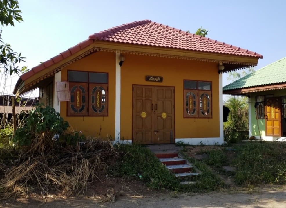 บ้านครึ่งตึกครึ่งไม้ บ้านหนองบัวบาน จัตุรัส-ชัยภูมิ