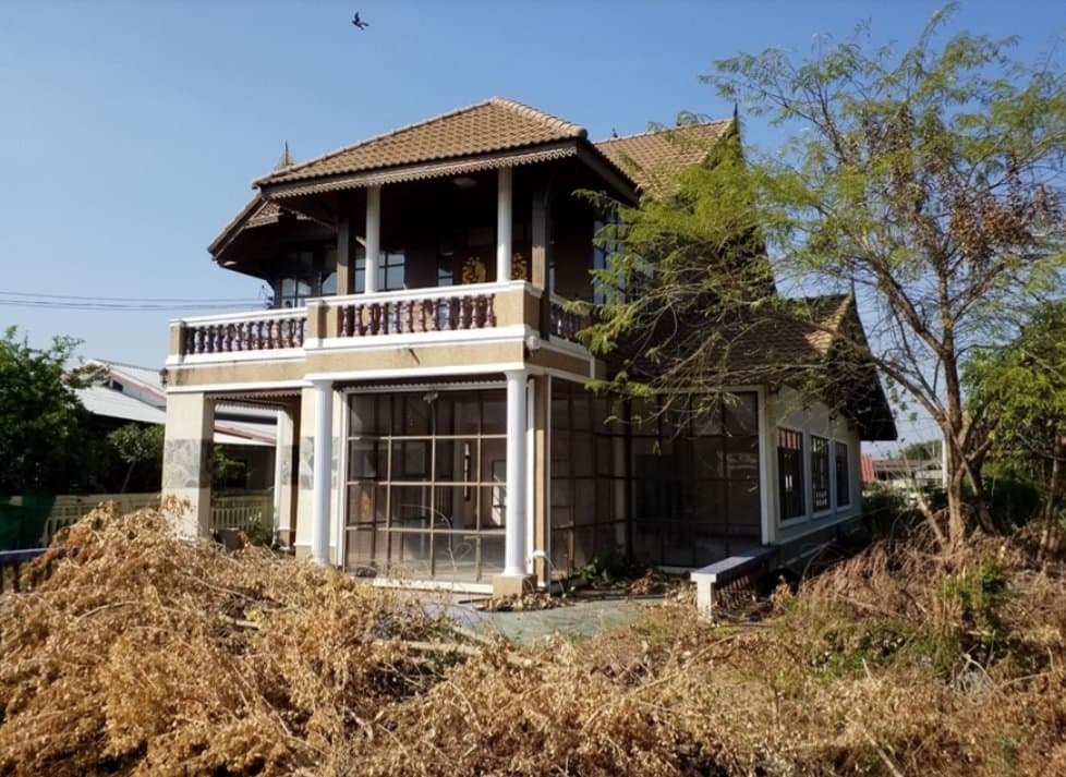 บ้านครึ่งตึกครึ่งไม้ บ้านหนองบัวบาน จัตุรัส-ชัยภูมิ