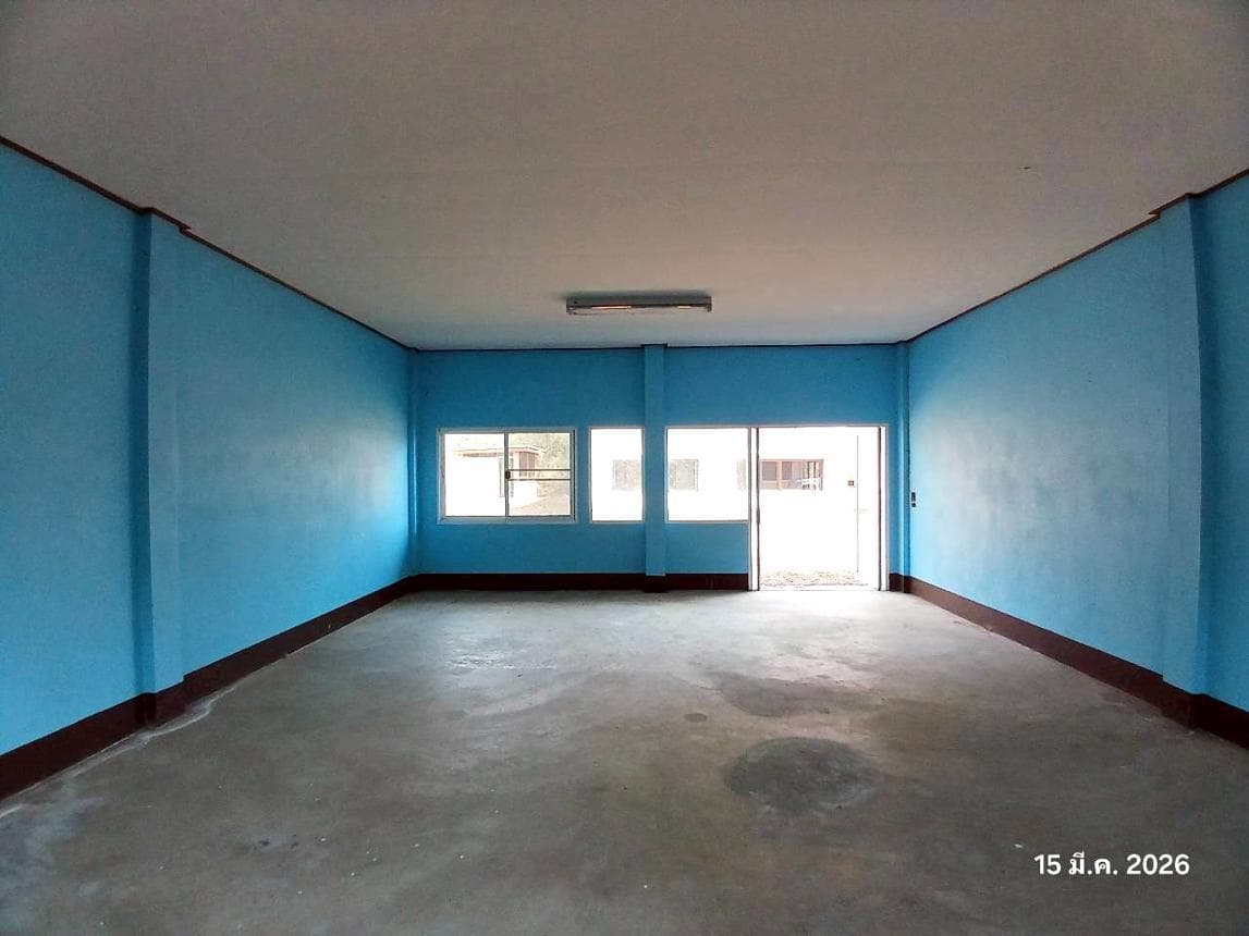 บ้านเดี่ยว ล้อมแรด เถิน ลำปาง พื้นที่ 52 ตร.ว. พื้นที่ใช้สอย 240 ตร.ม.