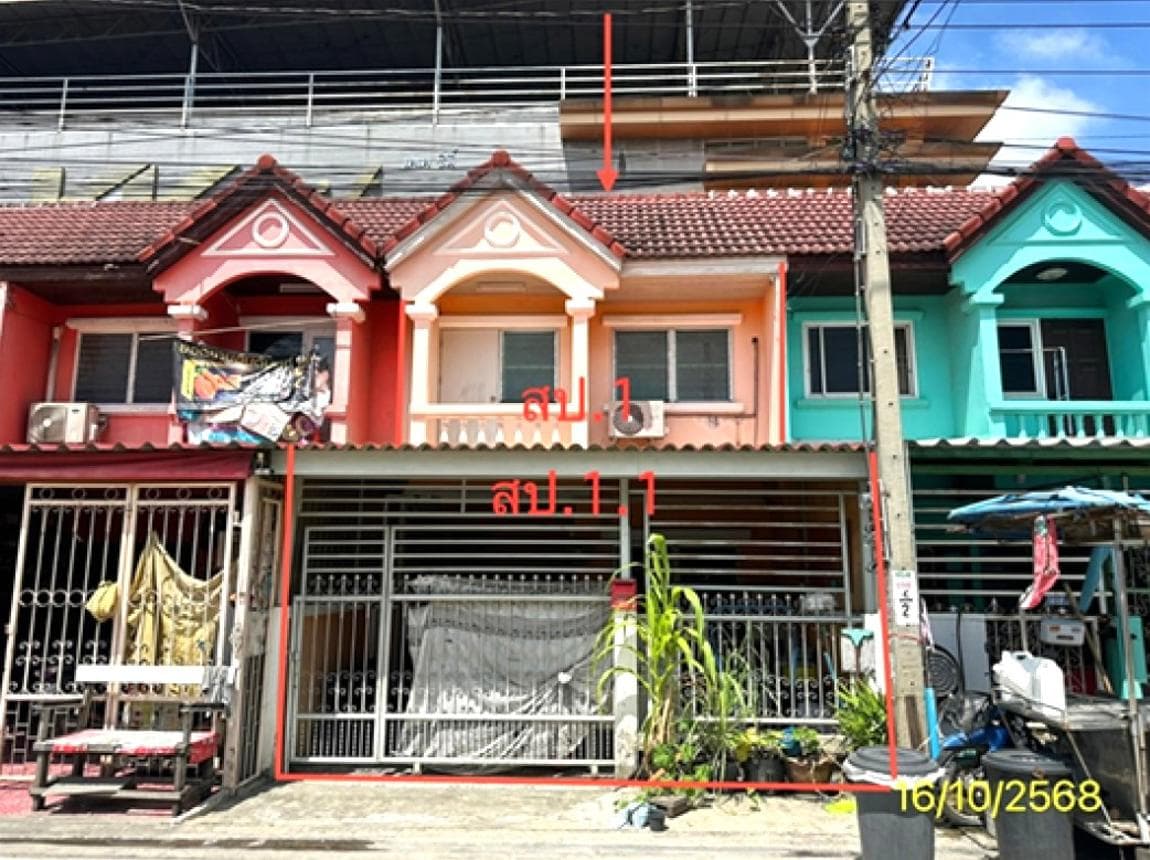 ทาวน์เฮ้าส์ จิตรัตนา ละหาร บางบัวทอง นนทบุรี 3 ห้องนอน 2 ห้องน้ำ พื้นที่ใช้สอย 130 ตร.ม. ทำเลสงบ เดินทางสะดวก ราคาคุ้มค่าเพียง 1.4 ล้าน