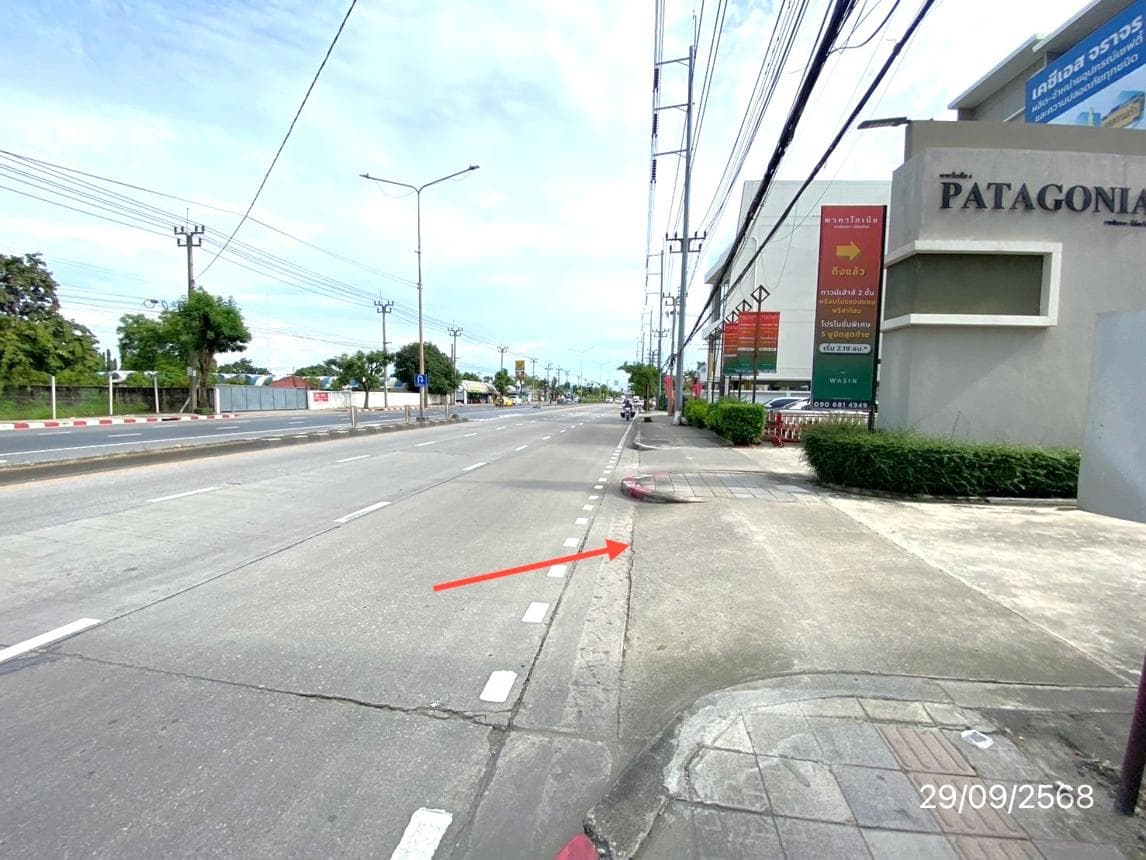 ทาวน์เฮ้าส์ พาทาโกเนีย รามอินทรา-นิมิตรใหม่ ทรายกองดิน คลองสามวา กรุงเทพฯ 3 ห้องนอน 3 ห้องน้ำ พื้นที่ 114.5 ตร.ม. ทำเลศักยภาพเชื่อมต่อรามอินทรา ราคาพิเศษ 2.6 ล้าน