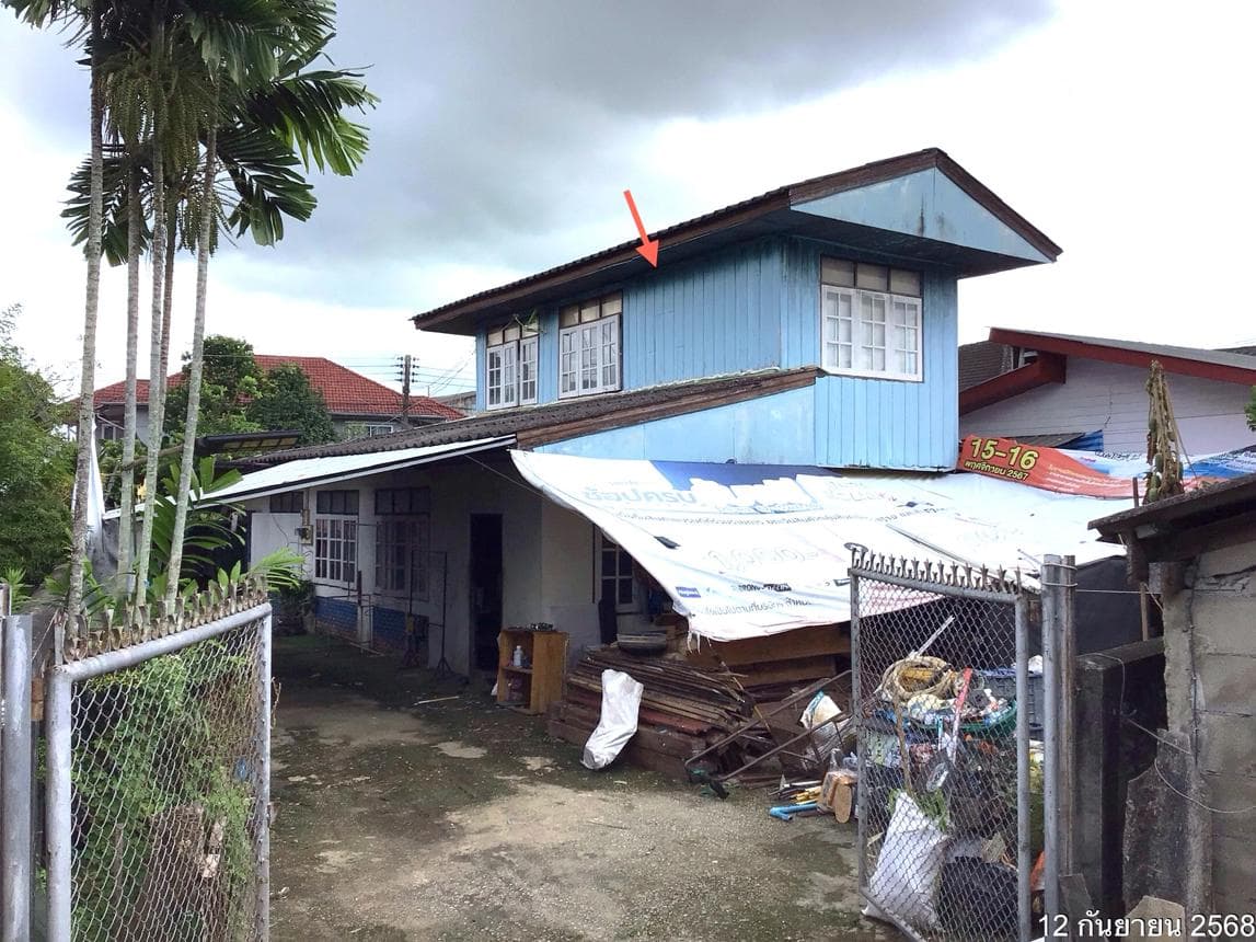 บ้านเดี่ยว บ้านดู่ เมืองเชียงราย เชียงราย พื้นที่ใช้สอย 99 ตร.ม. บนที่ดินขนาดใหญ่ 66 ตร.ว. ทำเลศักยภาพใกล้สนามบินและมหาวิทยาลัย ราคาพิเศษ 1.1 ล้าน