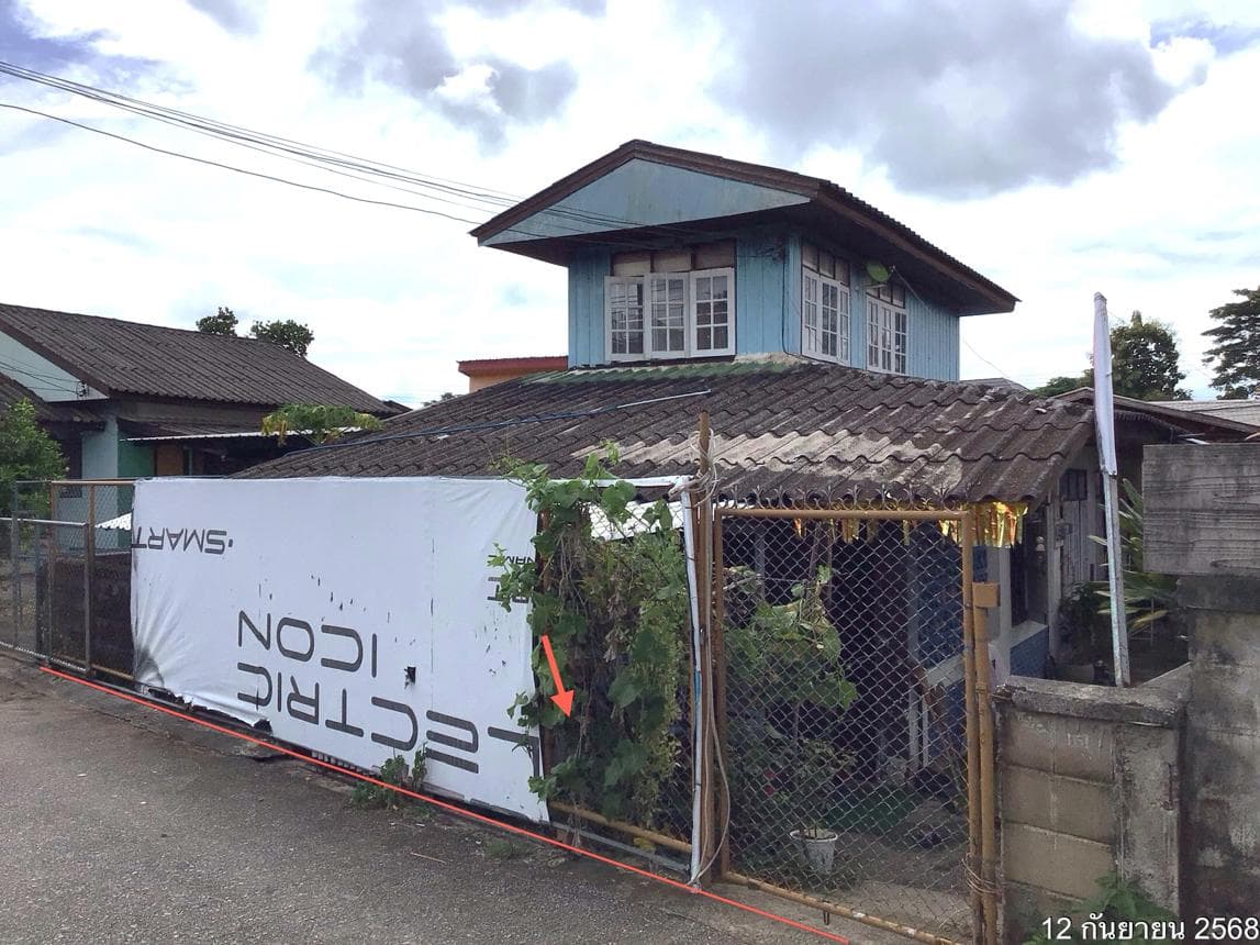 บ้านเดี่ยว บ้านดู่ เมืองเชียงราย เชียงราย พื้นที่ใช้สอย 99 ตร.ม. บนที่ดินขนาดใหญ่ 66 ตร.ว. ทำเลศักยภาพใกล้สนามบินและมหาวิทยาลัย ราคาพิเศษ 1.1 ล้าน