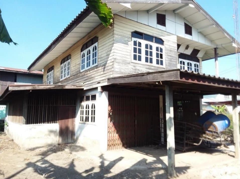 บ้านครึ่งตึกครึ่งไม้ ชุมชนบ้านเต่า บ้านแท่น-ชัยภูมิ