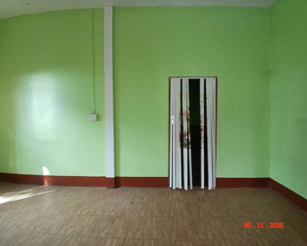 บ้านเดี่ยว คำเตย เมืองนครพนม 2 ห้องนอน 1 ห้องน้ำ พื้นที่ 135 ตร.ม. บนที่ดินกว้าง 80.7 ตร.ว. ทำเลดี บรรยากาศสงบ ราคาไม่ถึงสองล้าน
