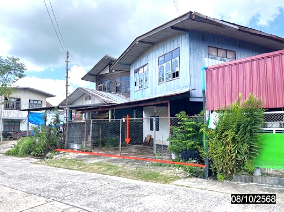 บ้านเดี่ยวหลังใหญ่ ขวาว เสลภูมิ ร้อยเอ็ด เนื้อที่กว้างขวาง 71 ตร.ว. ราคาคุ้มค่าที่สุดในทำเล