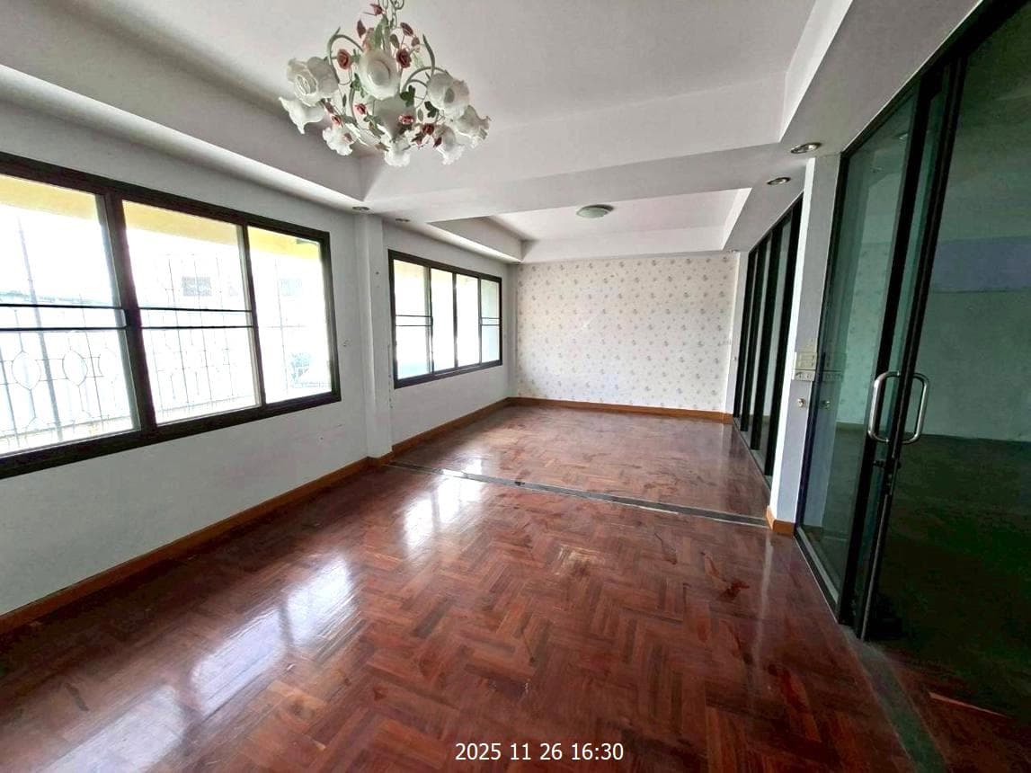 อาคารพาณิชย์ 5 ห้องนอน พื้นที่ 468 ตร.ม. ทำเลศักยภาพ จันทนิมิต เมืองจันทบุรี จันทบุรี