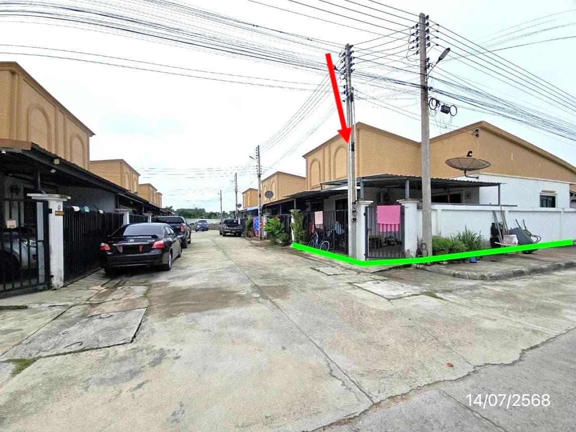 ทาวน์โฮม ลิตเติ้ล เฮ้าส์ พินโต้ (Little House Pinto) นิคมพัฒนา ระยอง 2 ห้องนอน พื้นที่กว้าง 28 ตร.ว. ราคาล้านต้นๆ