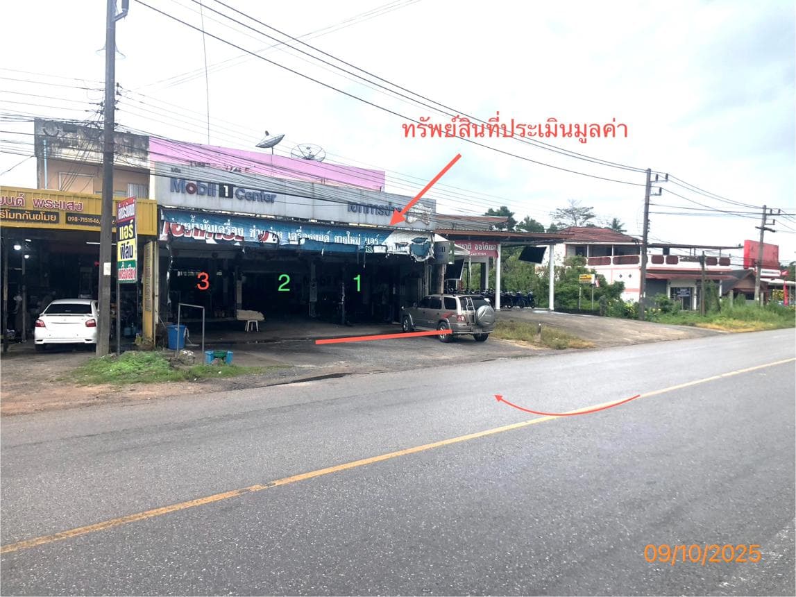 ขายอาคารพาณิชย์ พื้นที่ 112 ตร.ม. บนเนื้อที่ 28 ตร.ว. ทำเลอิปัน พระแสง สุราษฎร์ธานี เหมาะทำธุรกิจและเปิดหน้าร้าน ราคา 5.56 ล้าน