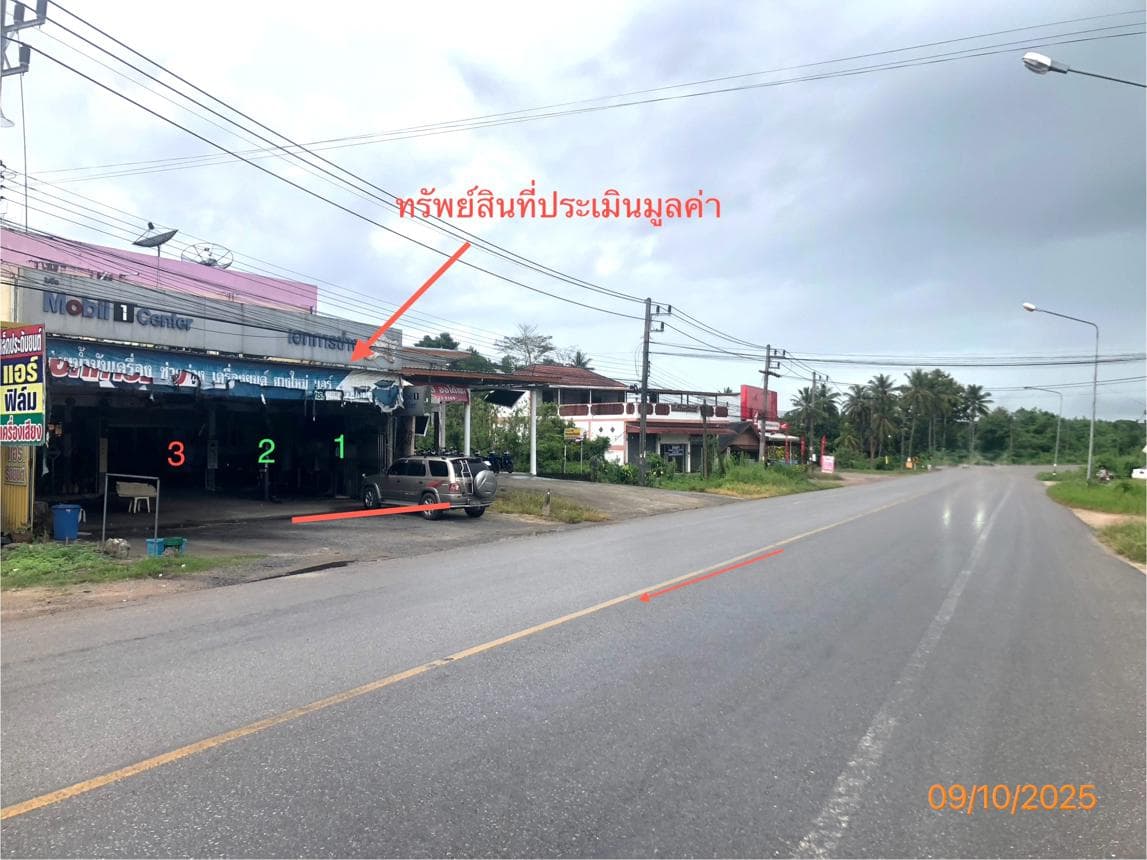 ขายอาคารพาณิชย์ พื้นที่ 112 ตร.ม. บนเนื้อที่ 28 ตร.ว. ทำเลอิปัน พระแสง สุราษฎร์ธานี เหมาะทำธุรกิจและเปิดหน้าร้าน ราคา 5.56 ล้าน
