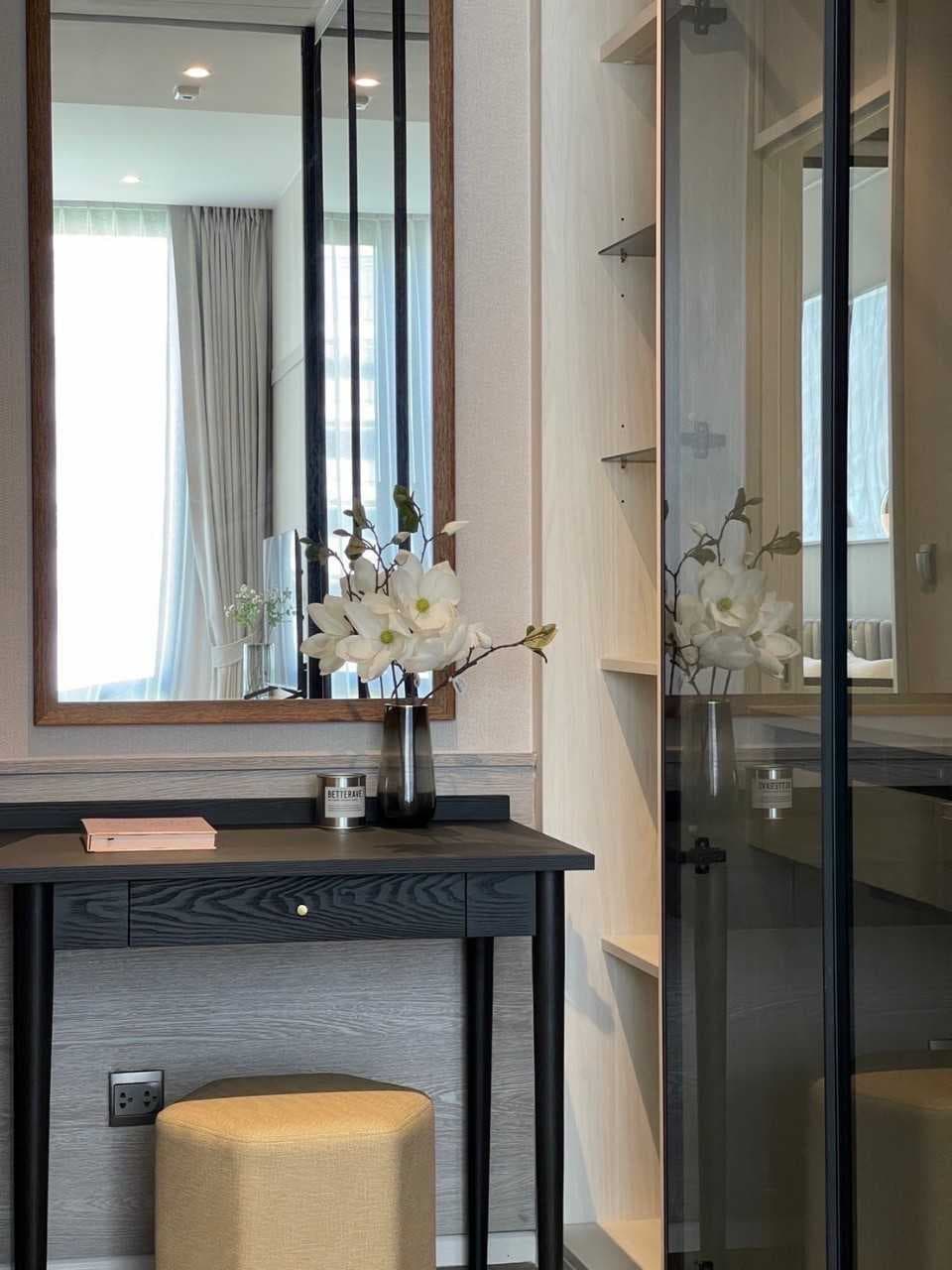 ขาย/ให้เช่า คอนโดมิวนีค หลังสวน, 56 ตรม, ชั้น 9 *ใกล้สวนลุมเพียง 5 นาที* FULLY FURNISHED
