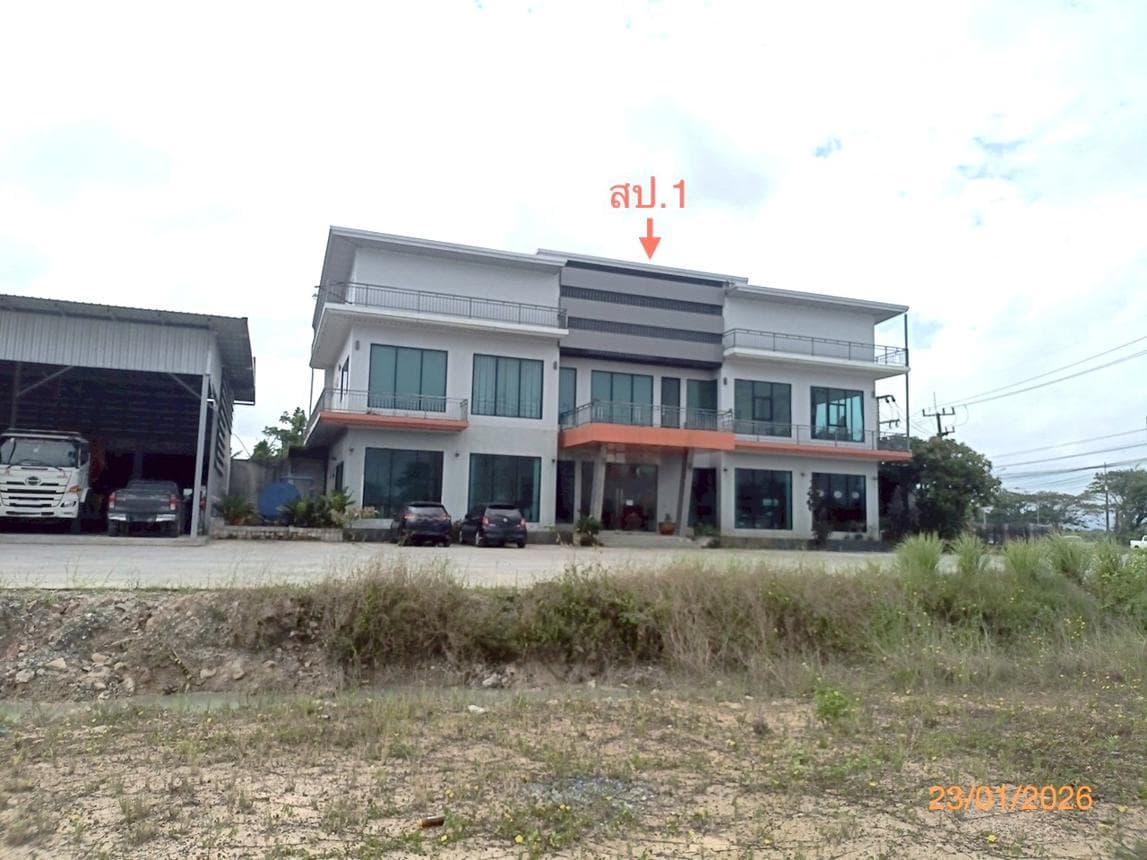 อาคารโรงงาน/คลังสินค้า พระพรหม นครศรีธรรมราช พื้นที่ใช้สอย 716 ตร.ม. บนที่ดิน 67.8 ตร.ว. ทำเลดีติดถนนใหญ่