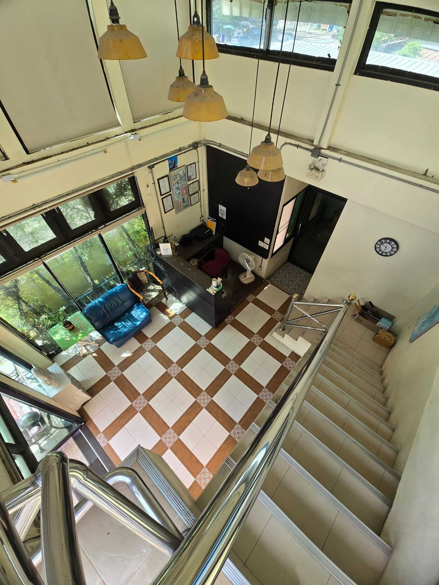 โรงแรมทำเลเมืองนครสวรรค์ พร้อมดำเนินกิจการต่อได้ทันที บนที่ดินขนาด 1-2-83.3 ไร่