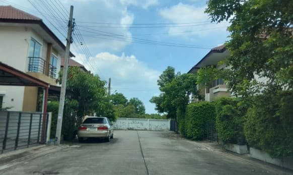 บ้านแฝด หนองจอก กรุงเทพมหานคร