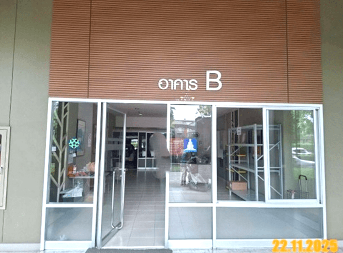 ขายคอนโด ลุมพินี พาร์ค เพชรเกษม 98 (Lumpini Park) อาคาร เอ,บี 1 ห้องนอน พื้นที่ 26.06 ตร.ม. ทำเลดี ติดถนนใหญ่ ใกล้ MRT หลักสอง