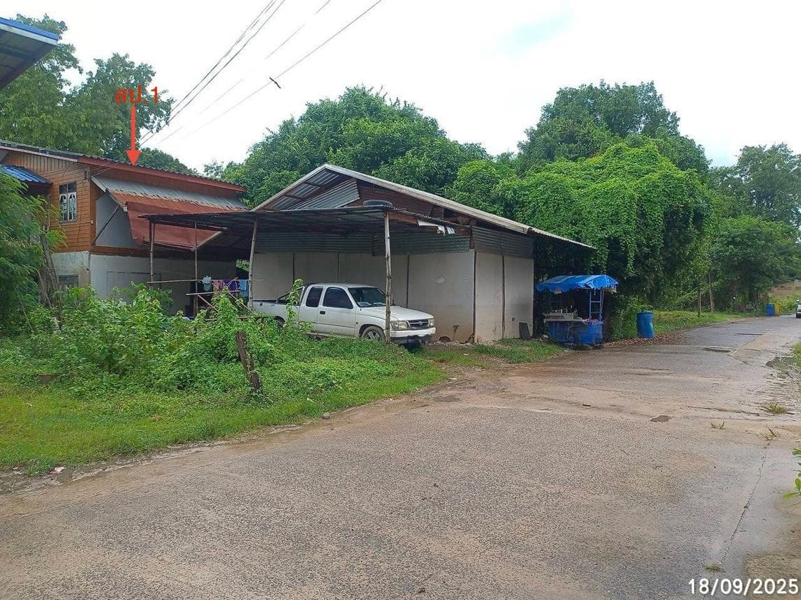 ขายบ้านเดี่ยวหลังใหญ่ราคาล้านต้นๆ 2 ห้องนอน 1 ห้องน้ำ พื้นที่ใช้สอยจุใจ 211.5 ตร.ม. บนเนื้อที่ดินกว้างขวาง 96 ตร.ว. ทำเลดี ย่านใจกลางเมืองวารินชำราบ อุบลราชธานี บรรยากาศร่มรื่นน่าอยู่อาศัย