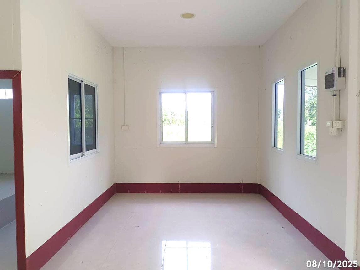 ขายบ้านเดี่ยว เมืองเดช เดชอุดม อุบลราชธานี 2 ห้องนอน พื้นที่ 99 ตร.ม. ทำเลดี ราคาล้านต้นๆ
