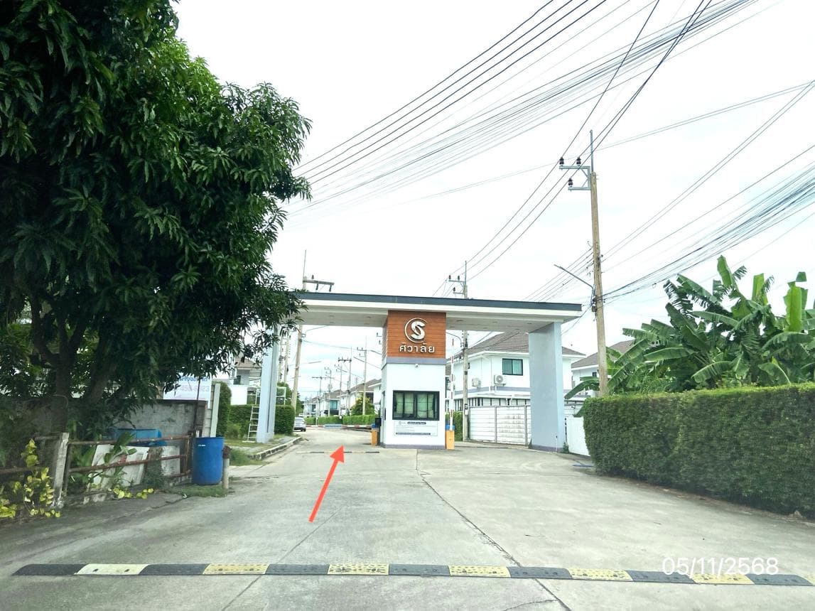 ขายทาวน์เฮ้าส์ ศิวาลัย บางไผ่ เมืองฉะเชิงเทรา ทำเลดี พื้นที่ใช้สอย 102.6 ตร.ม. เดินทางสะดวก