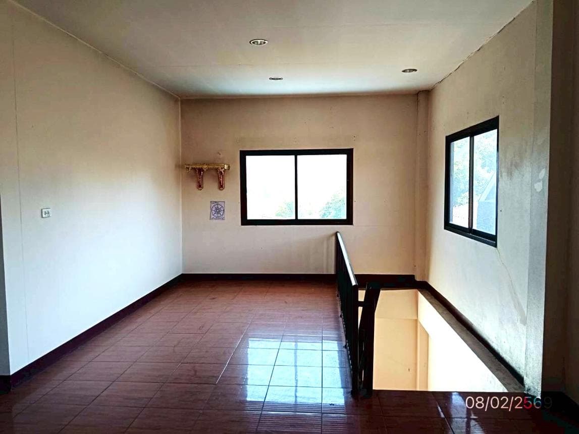 บ้านเดี่ยว ขุนยวม ขุนยวม แม่ฮ่องสอน พื้นที่ 0.3 ตร.ว. พื้นที่ใช้สอย 489.5 ตร.ม. 3 ห้องนอน 5 ห้องน้ำ