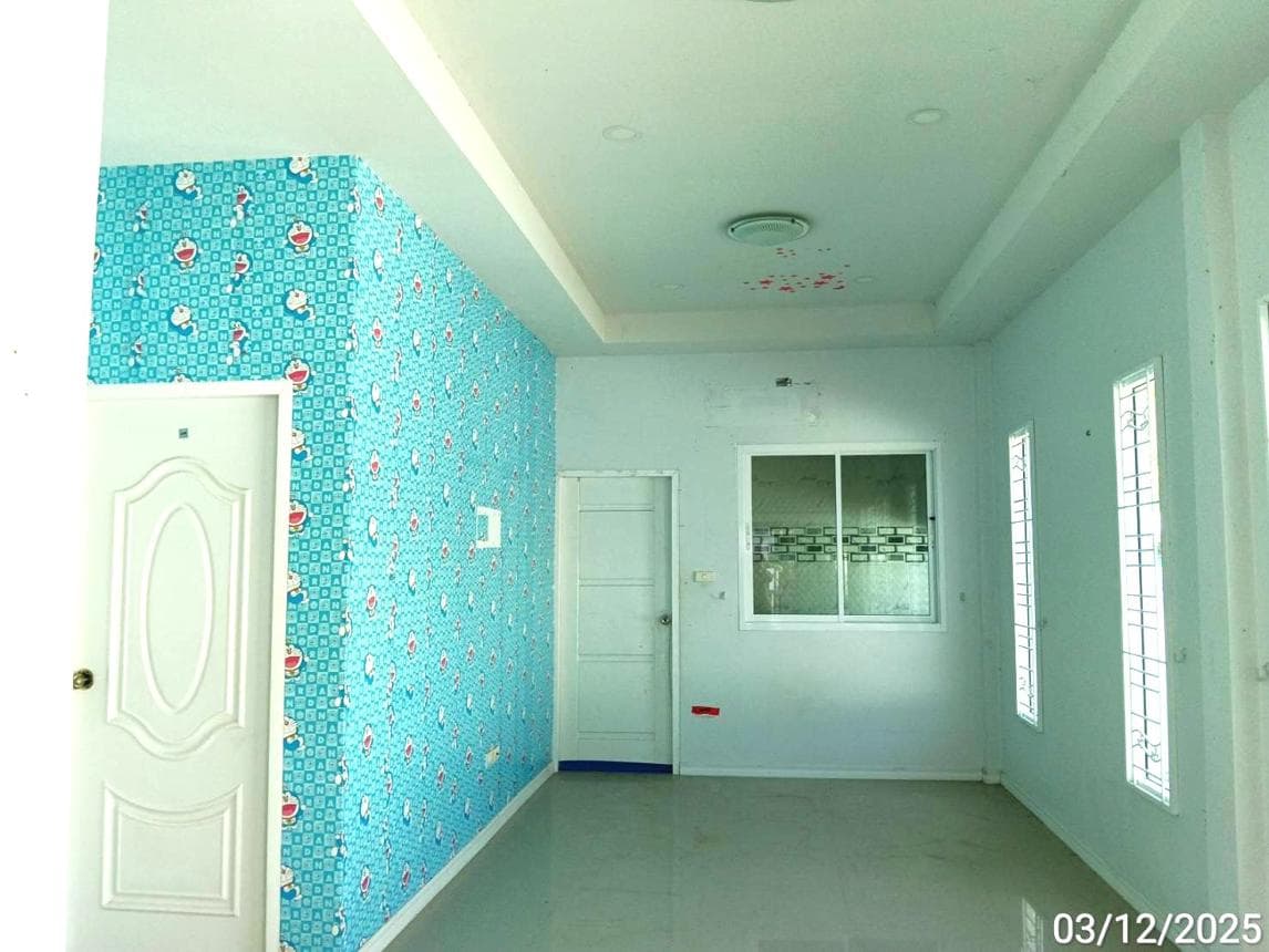 บ้านเดี่ยว สิริวรรณ วิลเลจ ท่าตูม ศรีมหาโพธิ ปราจีนบุรี 2 ห้องนอน 2 ห้องน้ำ พื้นที่ 97.5 ตร.ม. บนที่ดิน 47.8 ตร.ว. ทำเลดีใกล้นิคม 304 ราคาคุ้มค่า